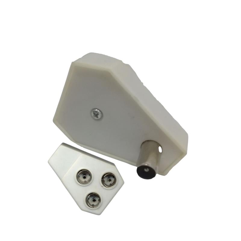 ADAPTADOR 1 ENTRADA 3 SALIDAS