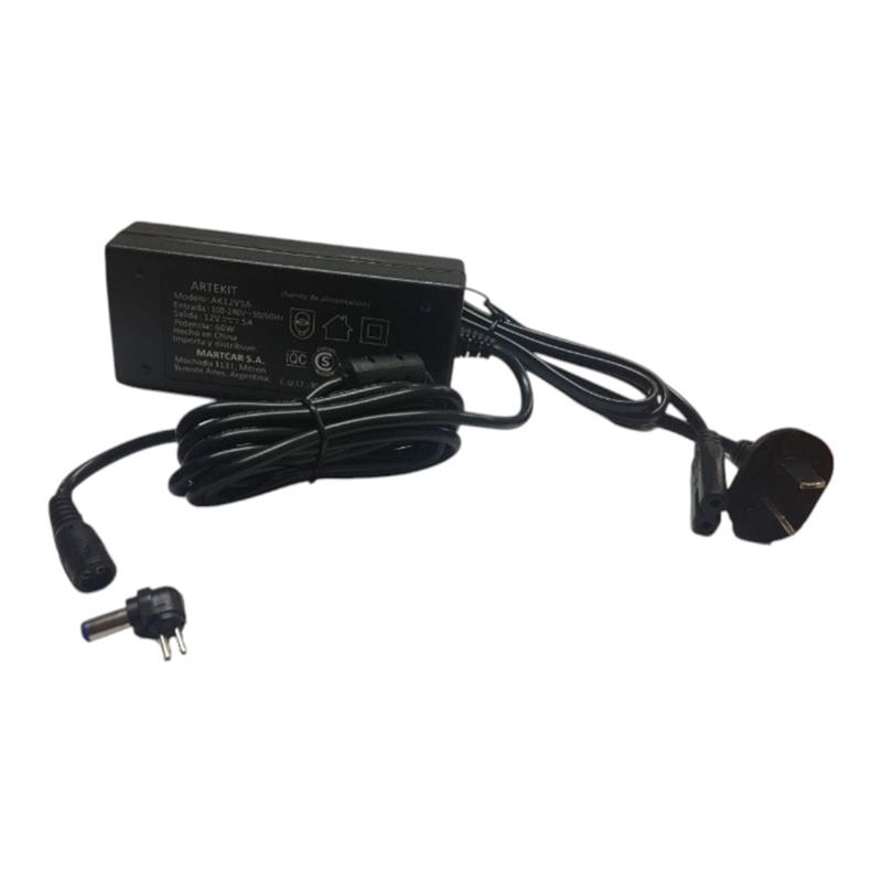 FUENTE SWITCHING DE ESCRITORIO 12V 5A